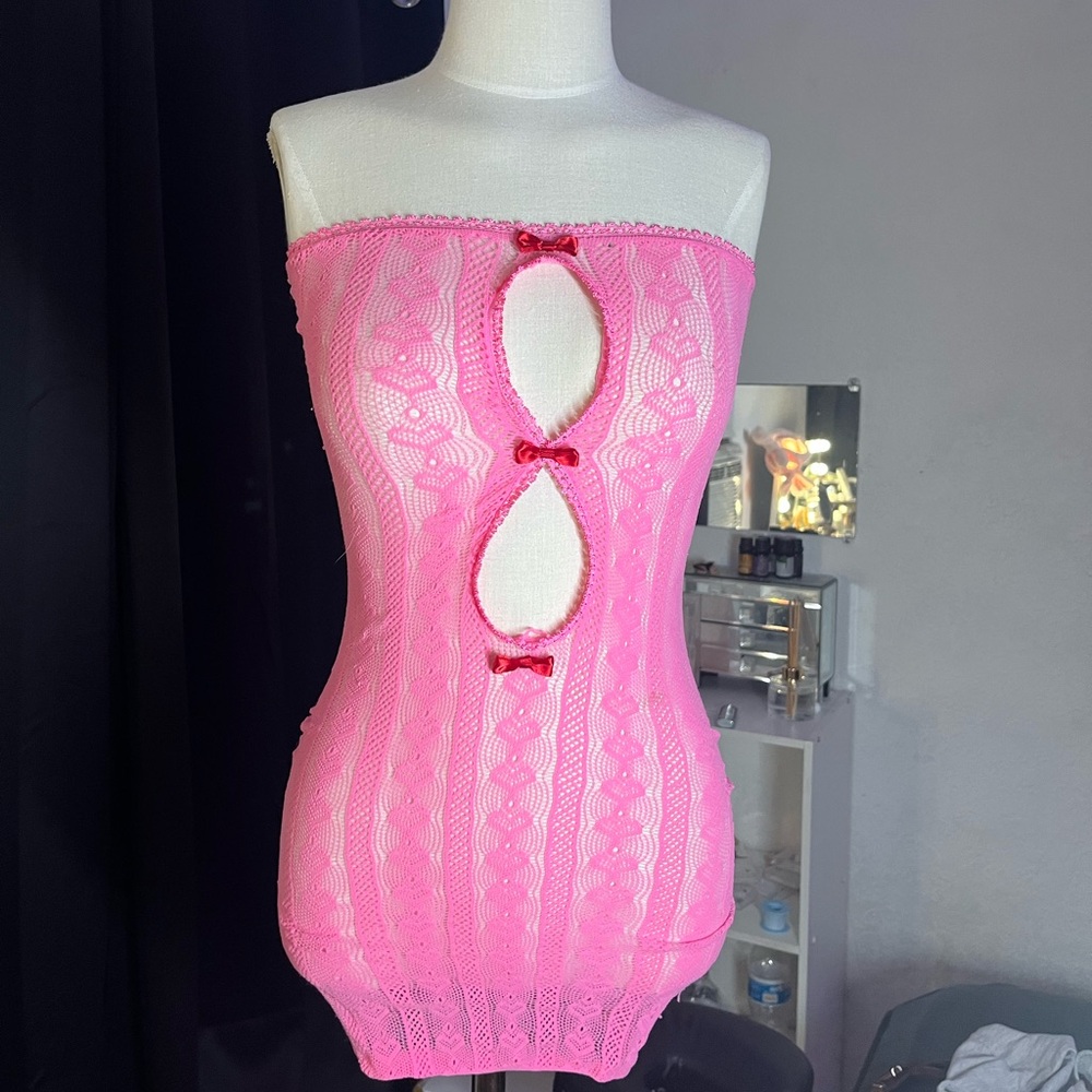 pink tube top hollow knit mini dress with bows💋 no brand/tag